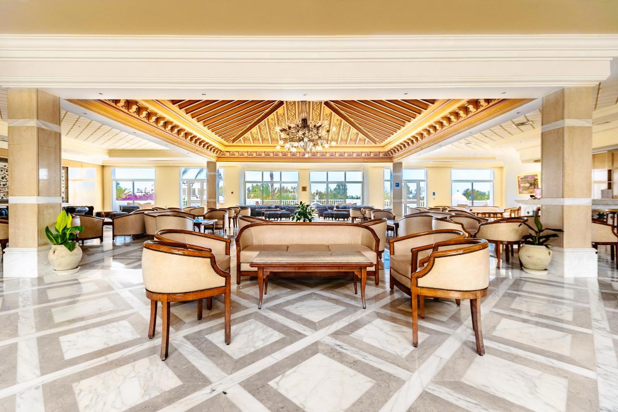Iris Hotel & Thalasso 迈来亚 外观 照片