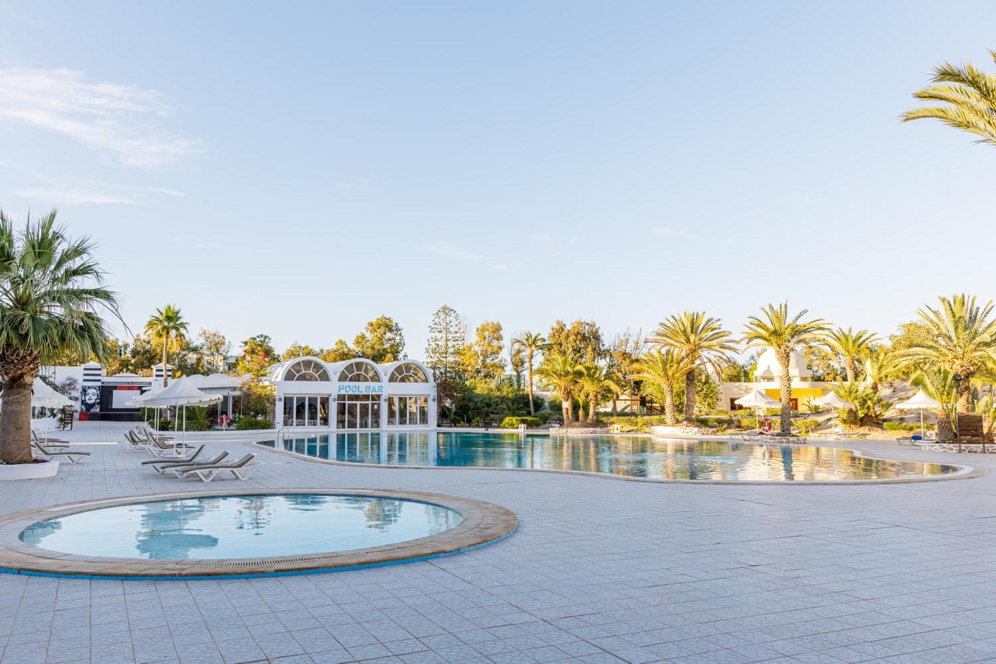 Iris Hotel & Thalasso 迈来亚 外观 照片